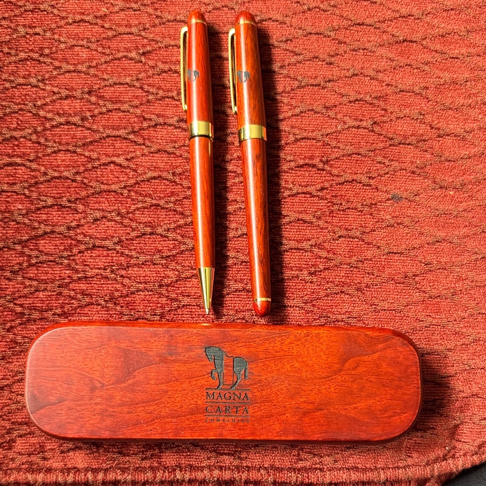 Magna Carta Wooden Pen Set with Case